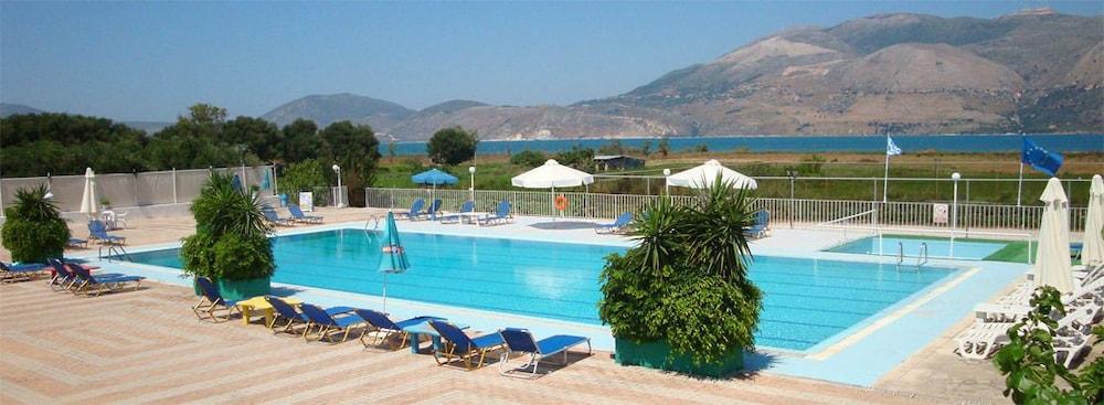 Terra Mare Hotel Agios Dimitrios  المظهر الخارجي الصورة